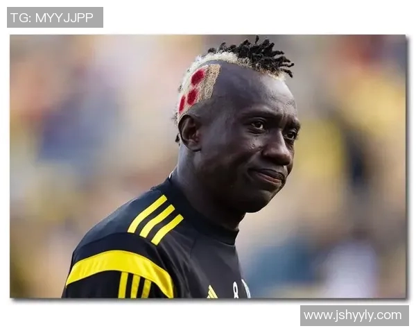 足球明星的发型特效揭秘如何影响球场表现与个人魅力 足球明星的发型特效揭秘如何影响球场表现与个人魅力