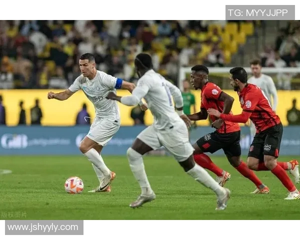 足球明星背后那些不为人知的男生故事与奋斗历程揭秘 足球明星背后那些不为人知的男生故事与奋斗历程揭秘