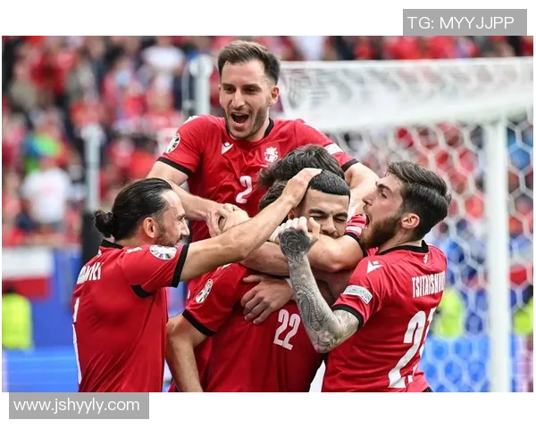 重庆足球队逆袭欧锦赛的传奇之路与背后故事揭秘 重庆足球队逆袭欧锦赛的传奇之路与背后故事揭秘